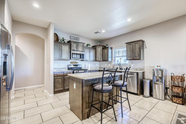 217 S MANZANITA Drive, El Paso, TX 79928