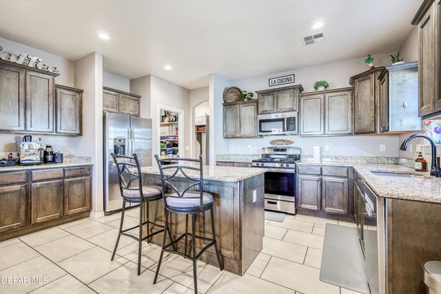 217 S MANZANITA Drive, El Paso, TX 79928