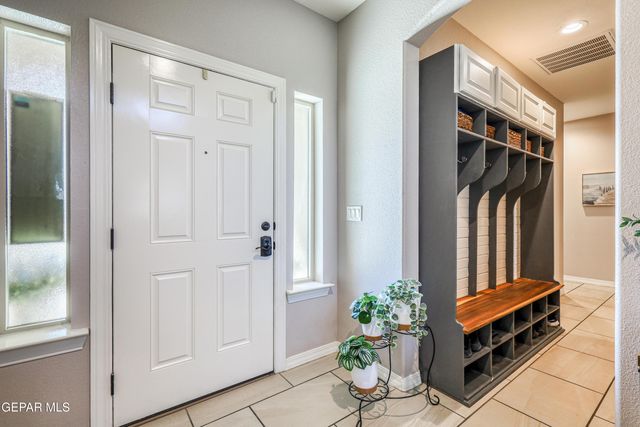 217 S MANZANITA Drive, El Paso, TX 79928