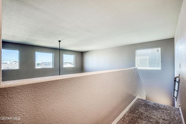 217 S MANZANITA Drive, El Paso, TX 79928