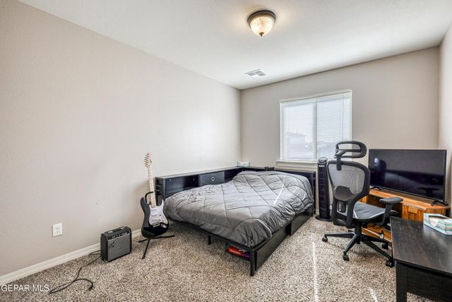 217 S MANZANITA Drive, El Paso, TX 79928