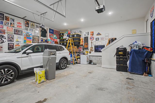 638 Howell Rd, Westmoreland, TN 37186