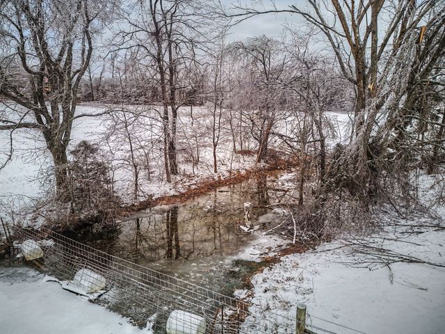 638 Howell Rd, Westmoreland, TN 37186