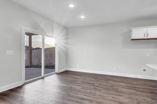 515 Ayden Ln, Clarksville, TN 37042