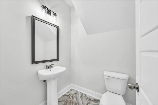 515 Ayden Ln, Clarksville, TN 37042