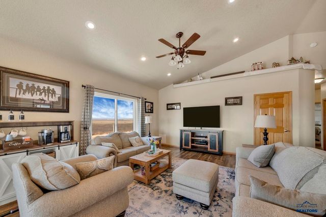 22869 GATEWAY DR, Box Elder, SD 57719