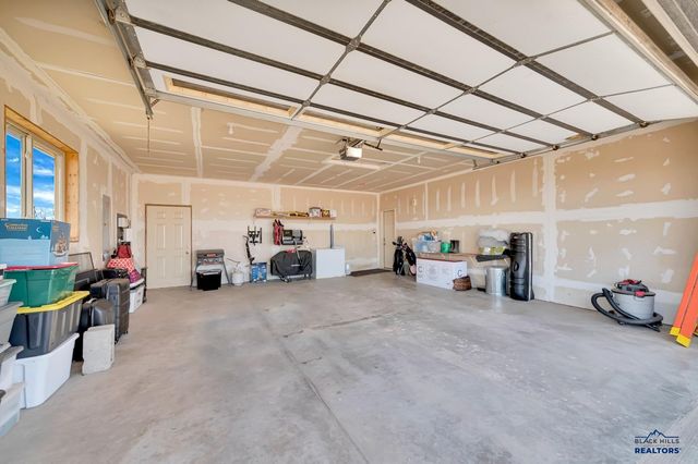 22869 GATEWAY DR, Box Elder, SD 57719