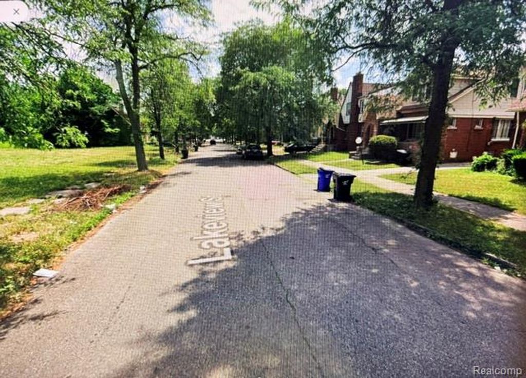 5800 Lakeview Street, Detroit, MI 48213