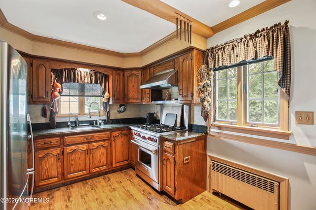 72 Chestnut Street, Milltown, NJ 08850