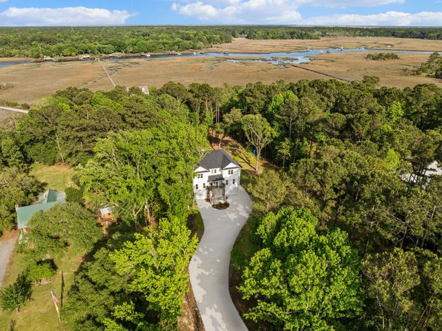 4663 Causey Pond Road, Awendaw, SC 29429
