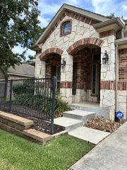 9024 S Comanche Circle, Willis, TX 77378