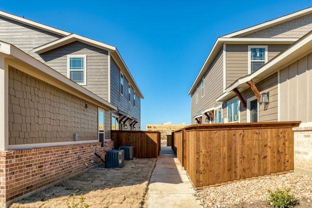721 Harvest Moon Drive, Venus, TX 76084