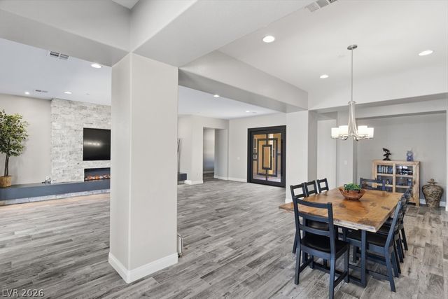 10360 Mystic Ledge Court, Las Vegas, NV 89149