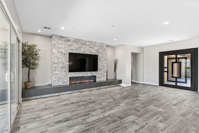 10360 Mystic Ledge Court, Las Vegas, NV 89149