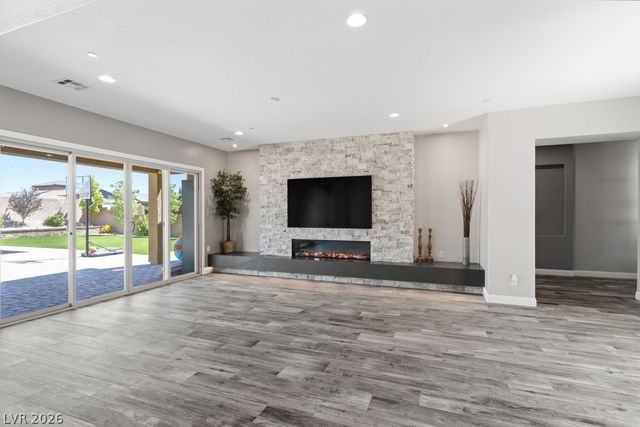 10360 Mystic Ledge Court, Las Vegas, NV 89149