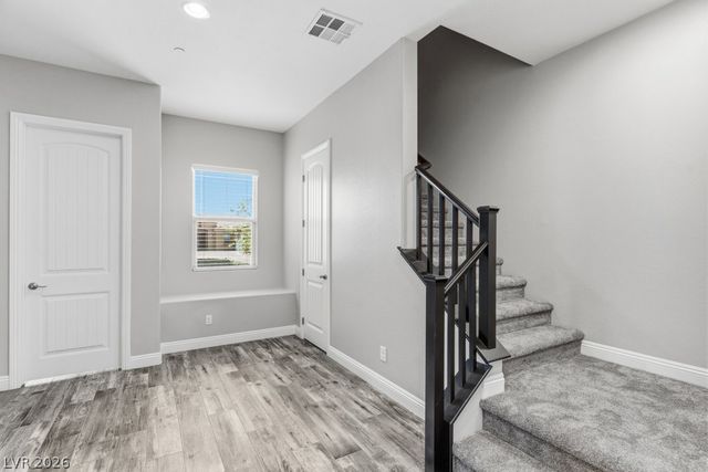 10360 Mystic Ledge Court, Las Vegas, NV 89149