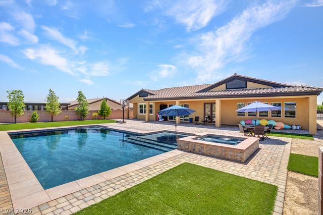 10360 Mystic Ledge Court, Las Vegas, NV 89149