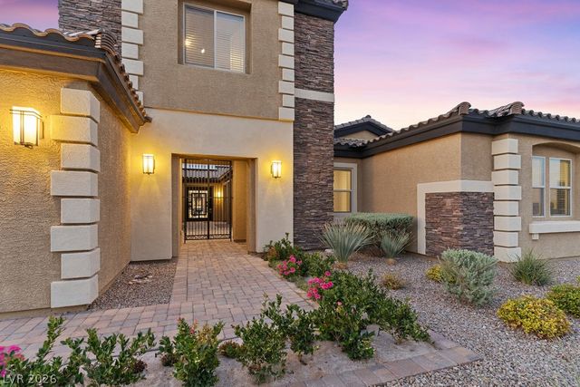 10360 Mystic Ledge Court, Las Vegas, NV 89149