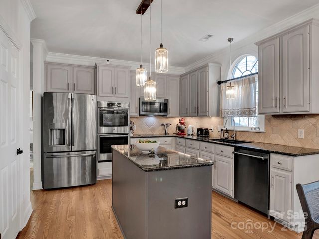 901 Staghorn Lane, Waxhaw, NC 28173