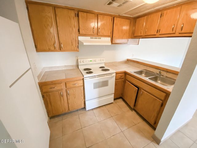 4700 Maxwell Avenue 22, El Paso, TX 79904