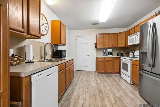 11374 Buckingham Ave, Denham Springs, LA 70726