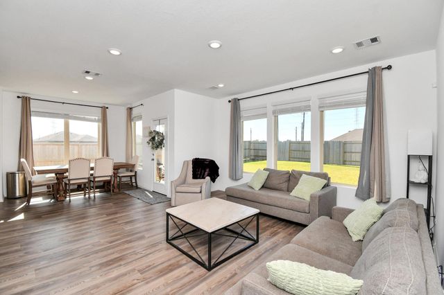 4219 Sterling View Boulevard, Baytown, TX 77521