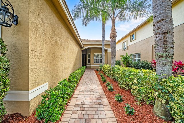 11546 Ponywalk Trail, Boynton Beach, FL 33473