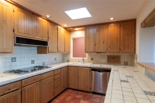 860 Camino Chaco, Santa Fe, NM 87501