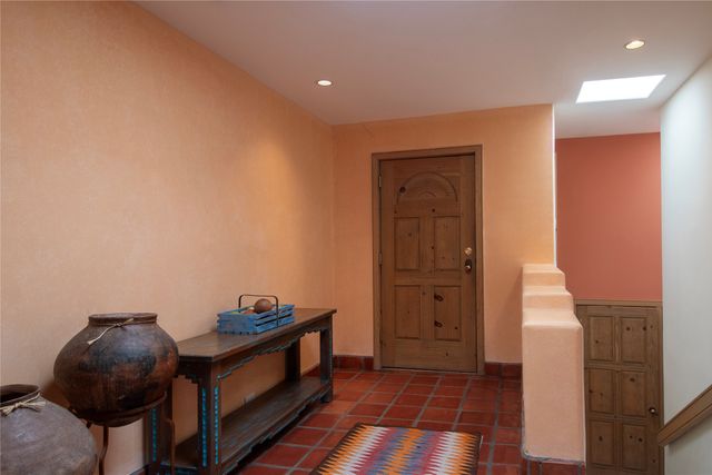 860 Camino Chaco, Santa Fe, NM 87501