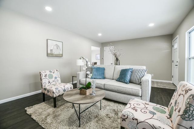 3709 W 102nd Street, Bloomington, MN 55431