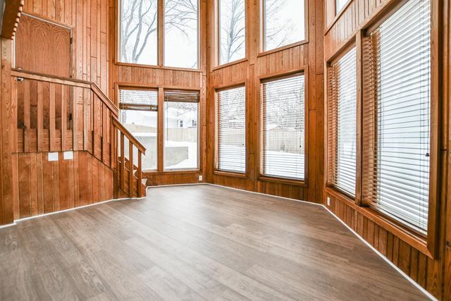 3709 W 102nd Street, Bloomington, MN 55431