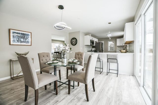 3709 W 102nd Street, Bloomington, MN 55431