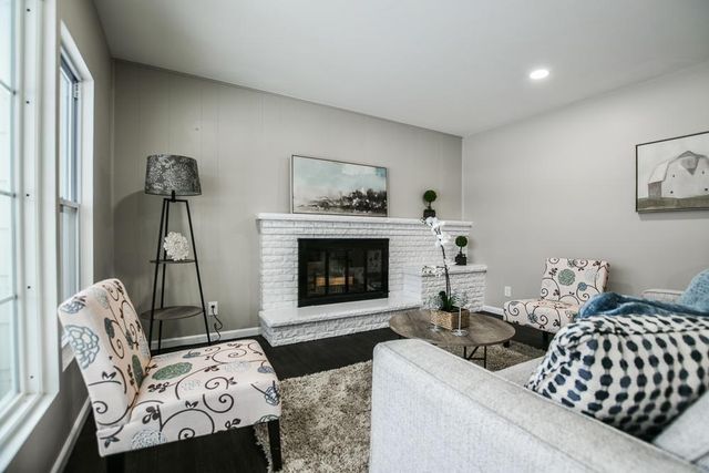 3709 W 102nd Street, Bloomington, MN 55431