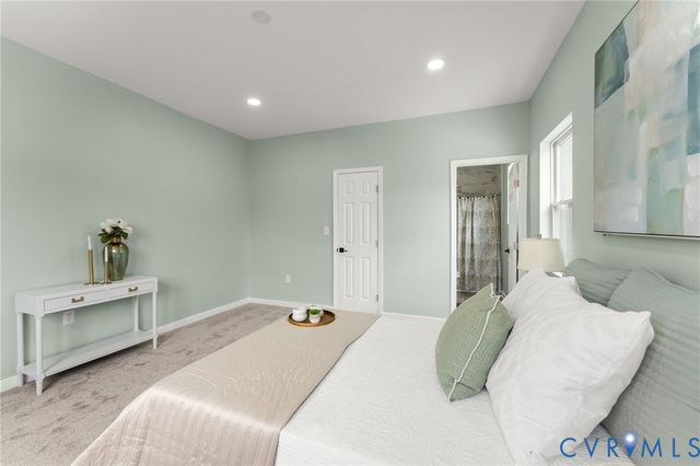 1136 Farmer St, Petersburg, VA 23803