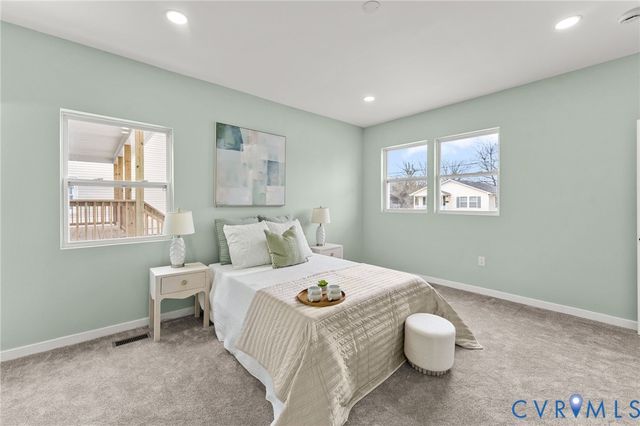 1136 Farmer St, Petersburg, VA 23803