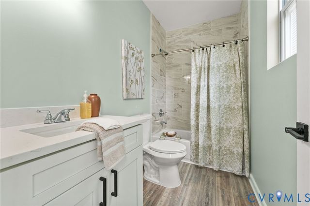 1136 Farmer St, Petersburg, VA 23803