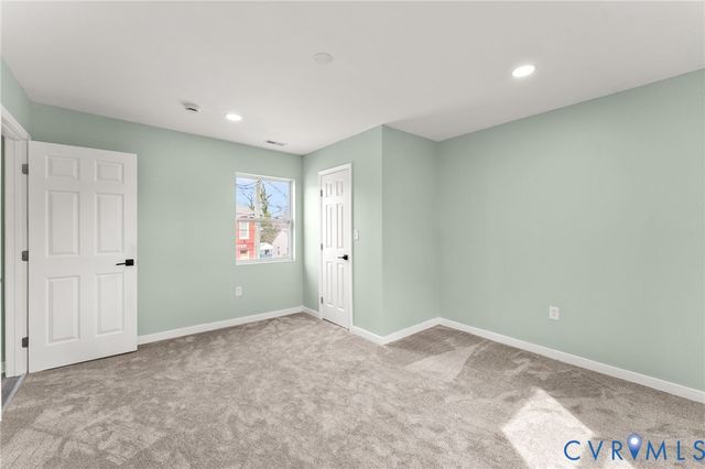 1136 Farmer St, Petersburg, VA 23803