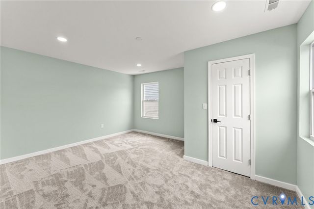 1136 Farmer St, Petersburg, VA 23803