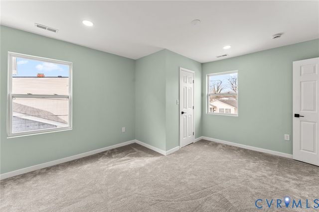 1136 Farmer St, Petersburg, VA 23803