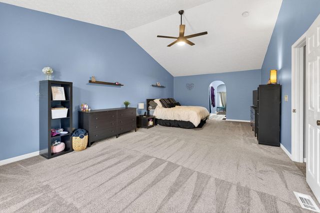 22 Tabilore Loop, Delaware, OH 43015