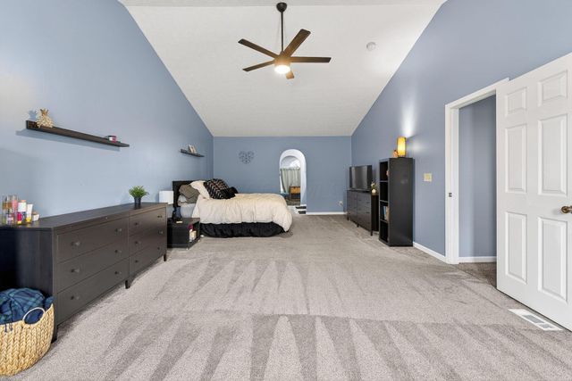 22 Tabilore Loop, Delaware, OH 43015