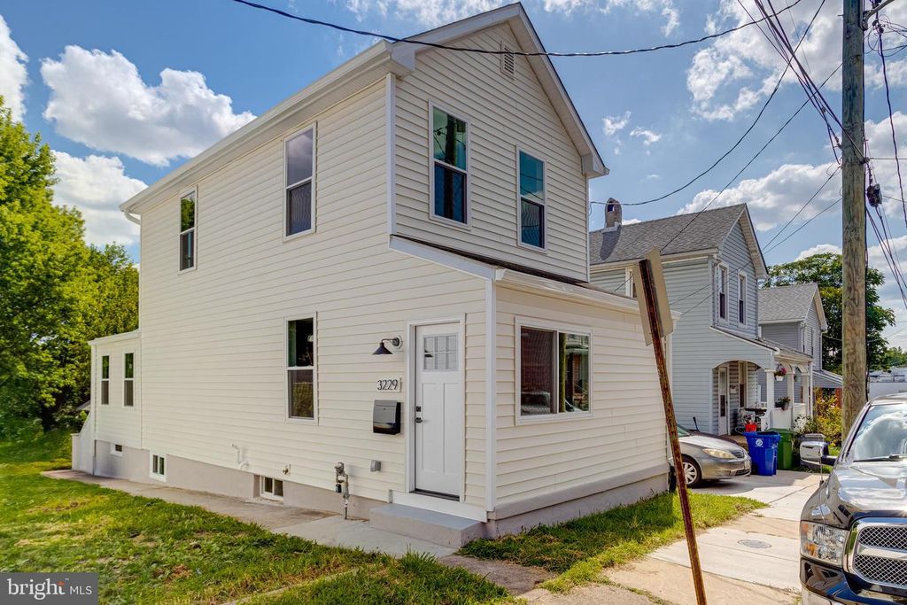 3229 KINGSLEY ST, Baltimore, MD 21229