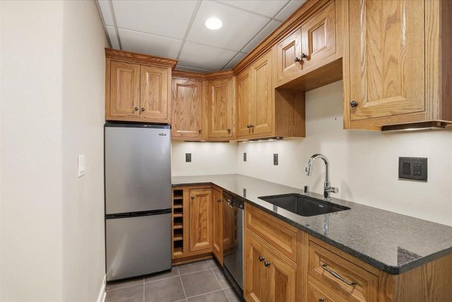 W343N6980 W Circle DRIVE, Oconomowoc, WI 53066