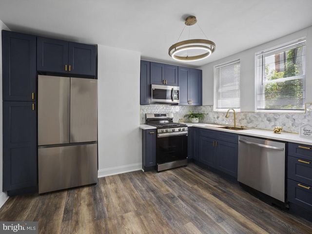 1817 CLIFTON AVE, Baltimore, MD 21217