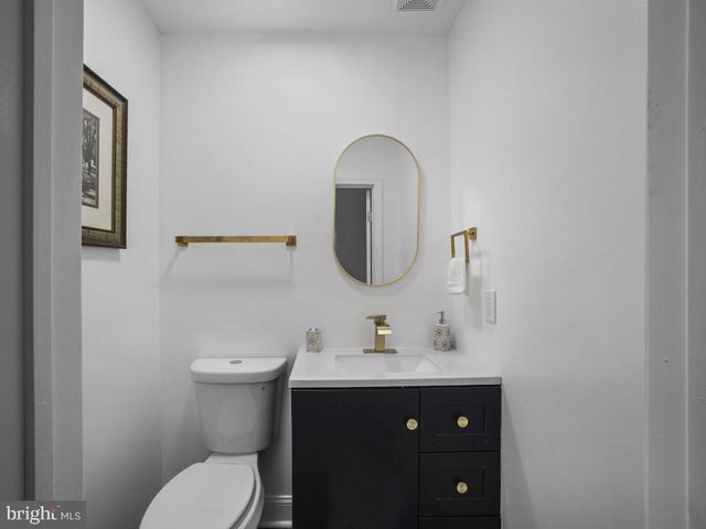 1817 CLIFTON AVE, Baltimore, MD 21217