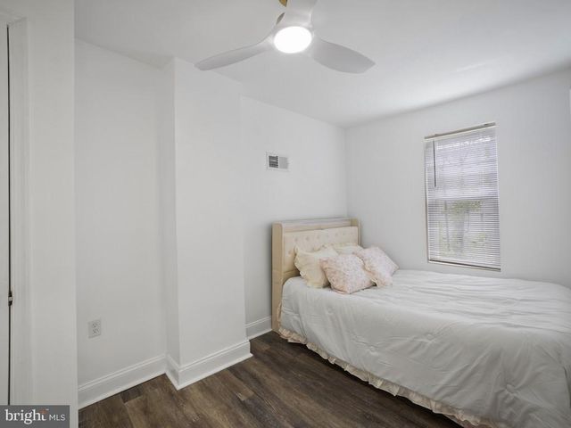 1817 CLIFTON AVE, Baltimore, MD 21217