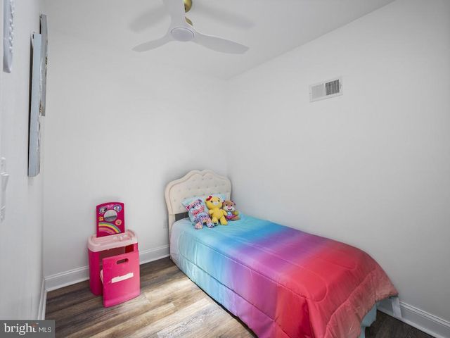 1817 CLIFTON AVE, Baltimore, MD 21217