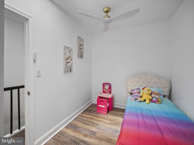 1817 CLIFTON AVE, Baltimore, MD 21217