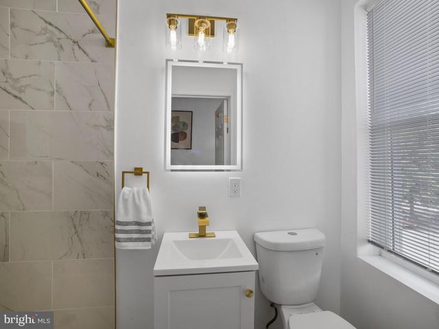 1817 CLIFTON AVE, Baltimore, MD 21217