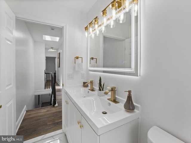 1817 CLIFTON AVE, Baltimore, MD 21217